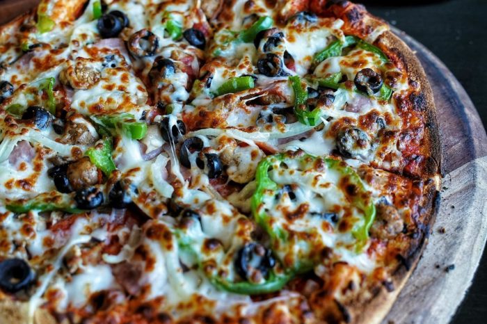 Top Pizza Places in Katy, TX [2002]